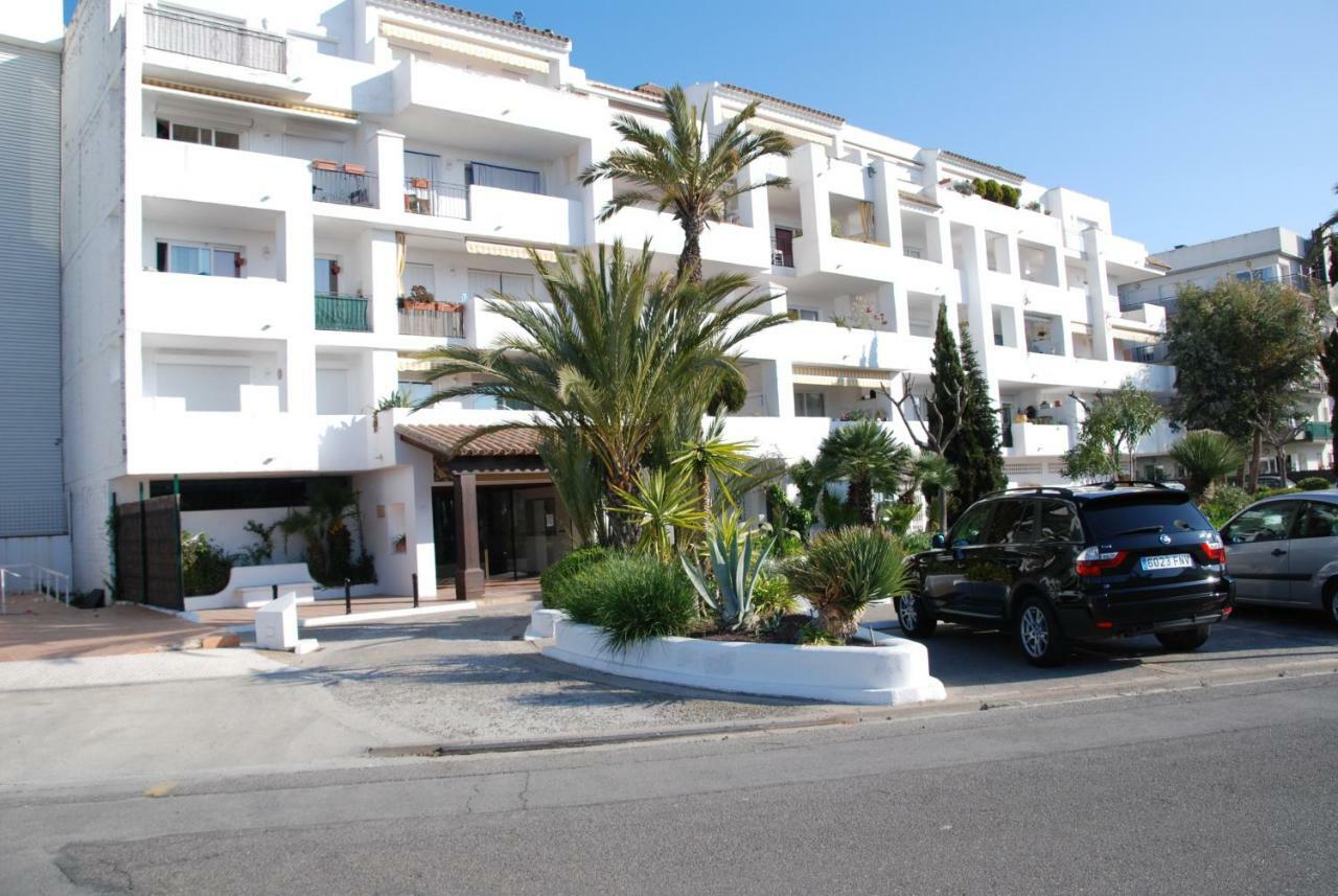 Holidays Royal Marine Roses Esterno foto