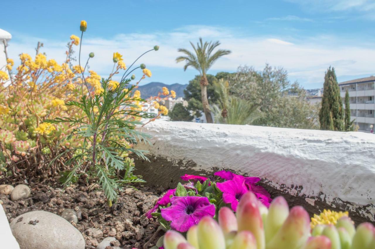 Holidays Royal Marine Roses Esterno foto